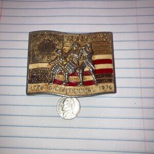 Spirit of 76 bicentennial enamel vintage belt buckle